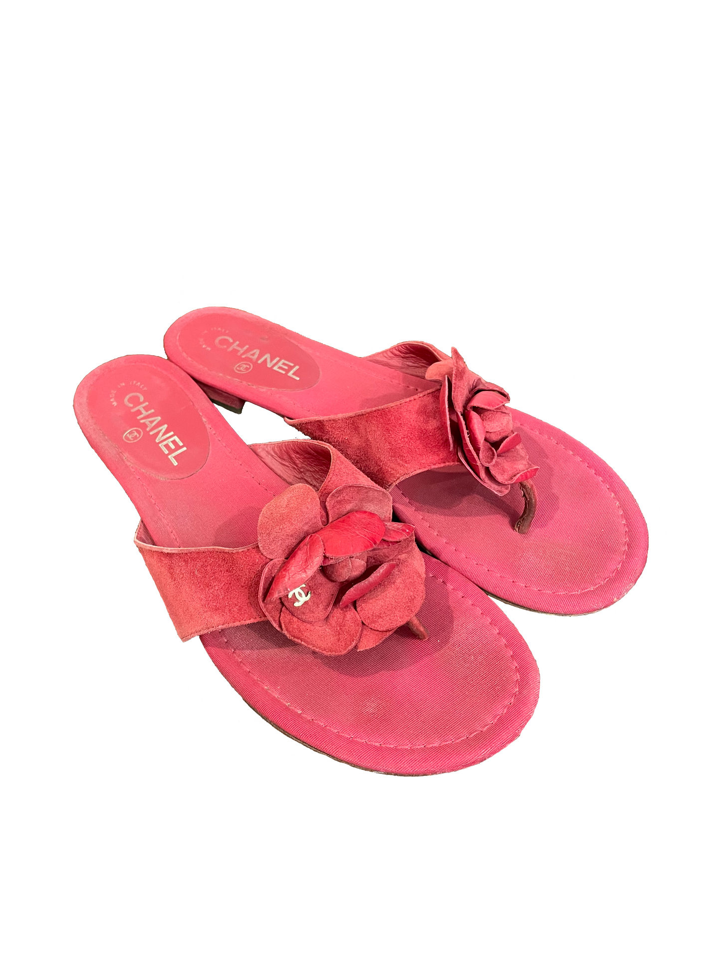 CHANEL PINK SUEDE SANDALS